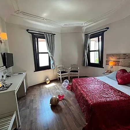 Aspen Kaleici Hotel 4*